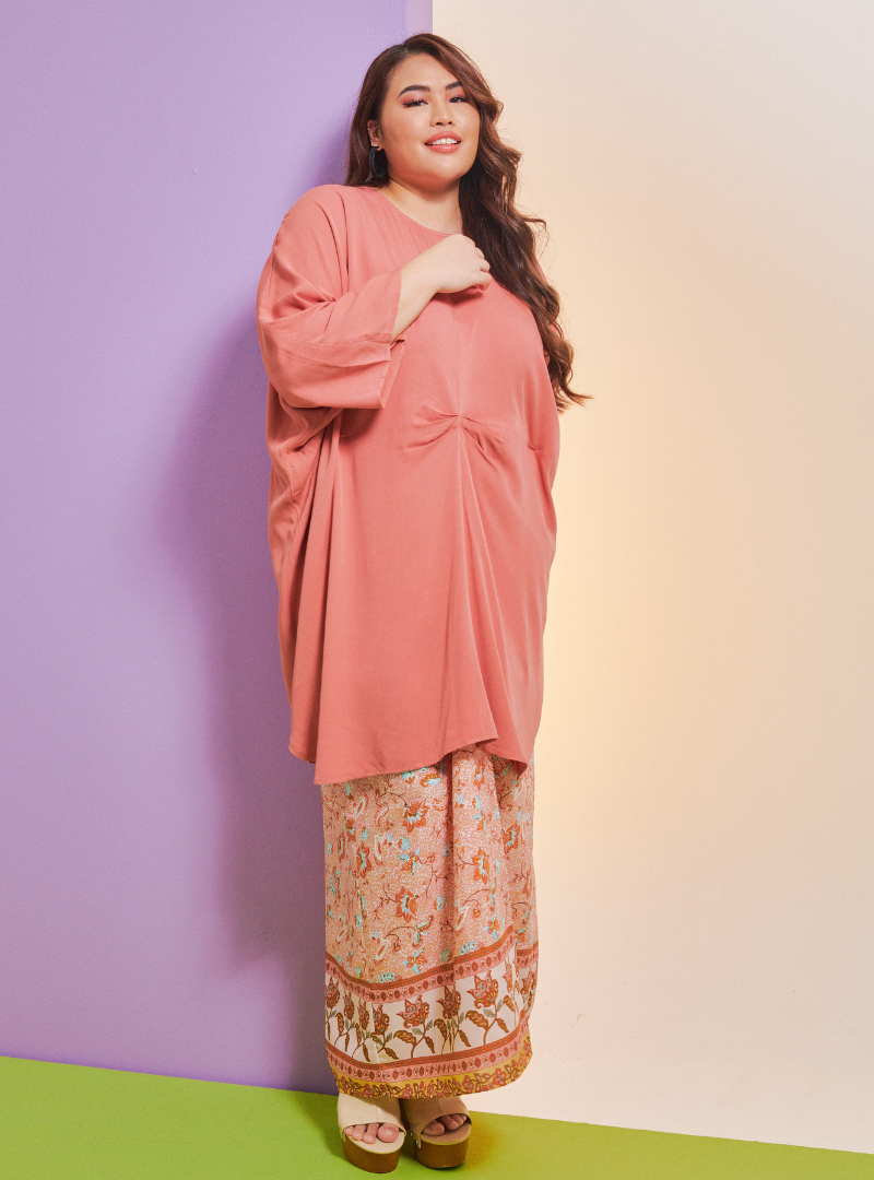 Tun Bedah Kaftan X Pario Skirt