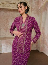 Seri Cempaka Embroidered Kebaya Kurung - Magenta