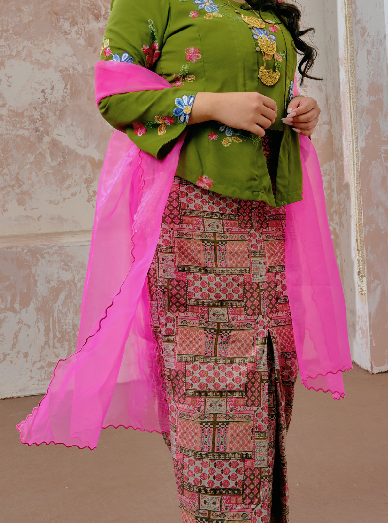 Amira Organza Selendang - Hot Pink