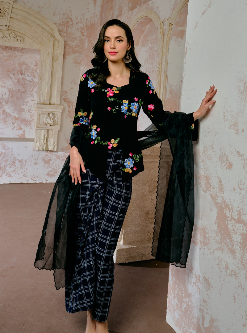 Manis Mawar Kebaya Top Only - Black