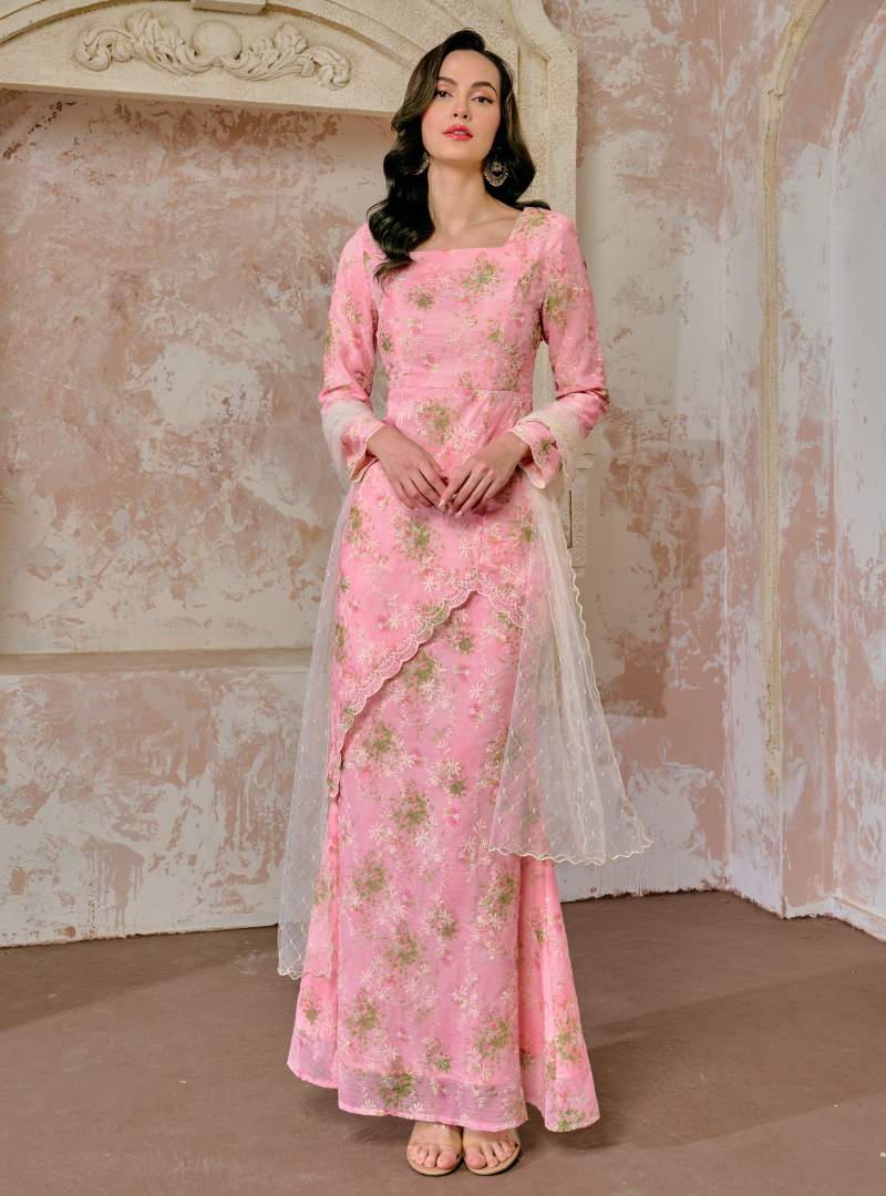 Manis Larnia Asymmetrical Kurung Pahang - Strawberry Pink