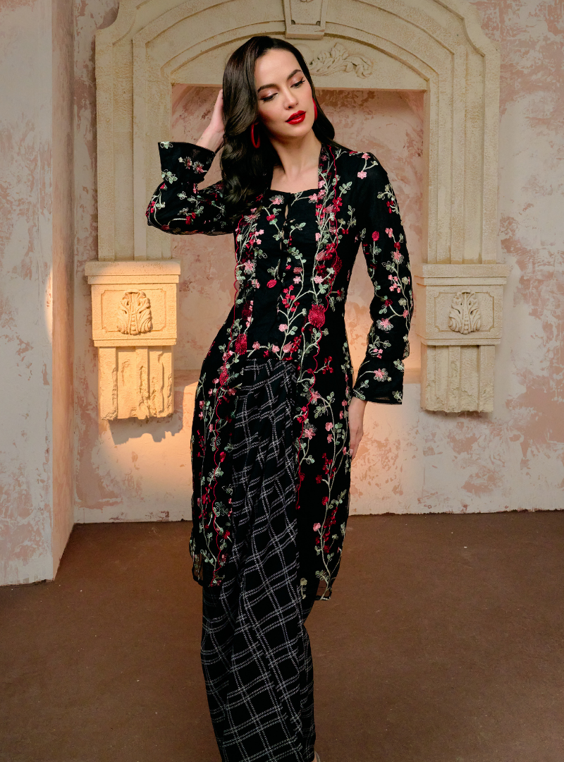 Manis Qifiyah Embroidered Lace Kebarung Top Only