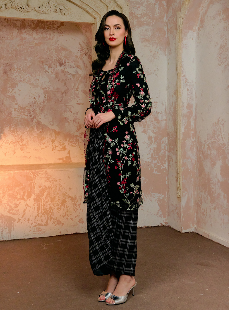 Manis Qifiyah Embroidered Lace Kebarung Top Only