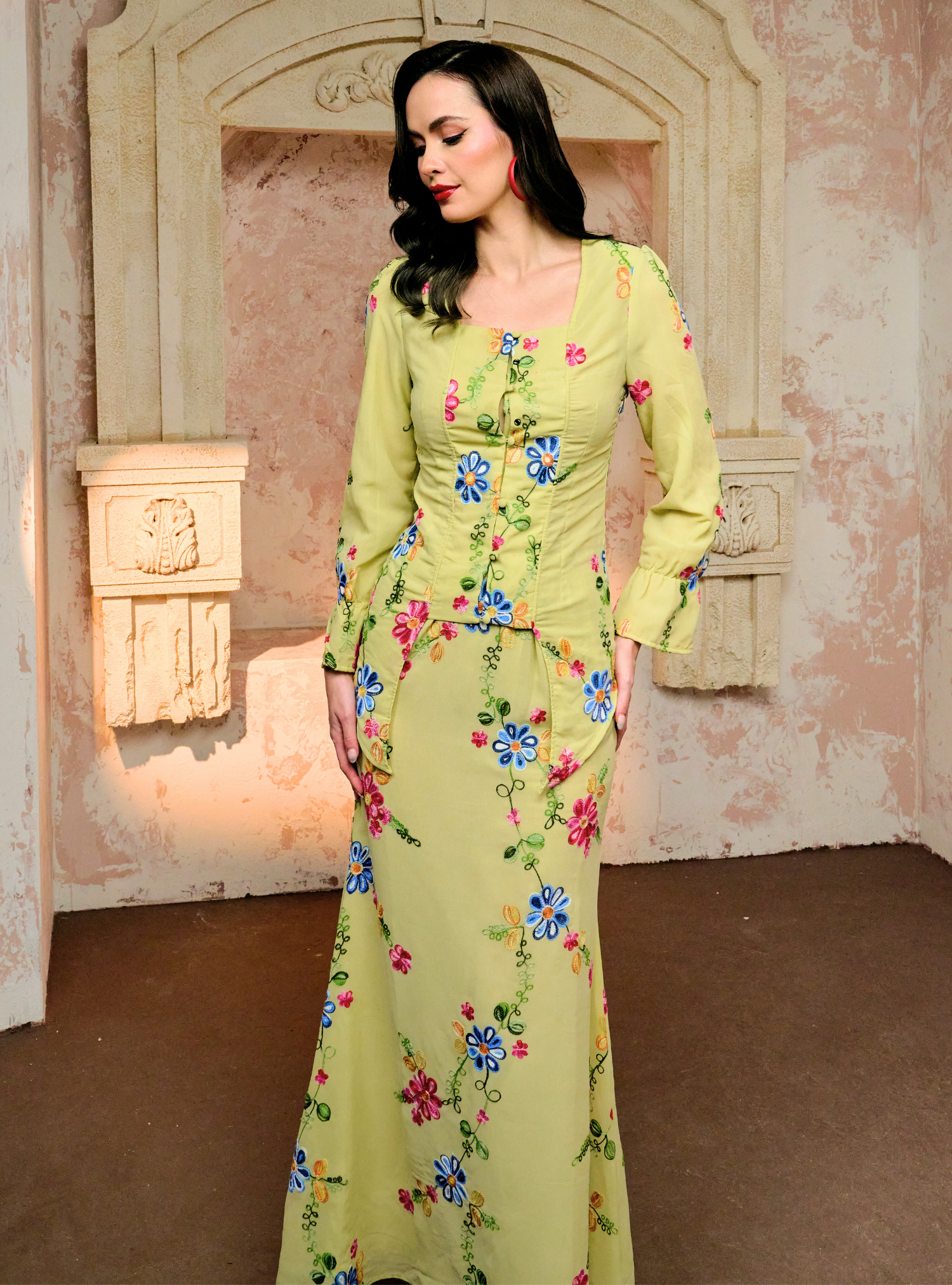 Manis Hafiya Crochet Kebaya Kurung