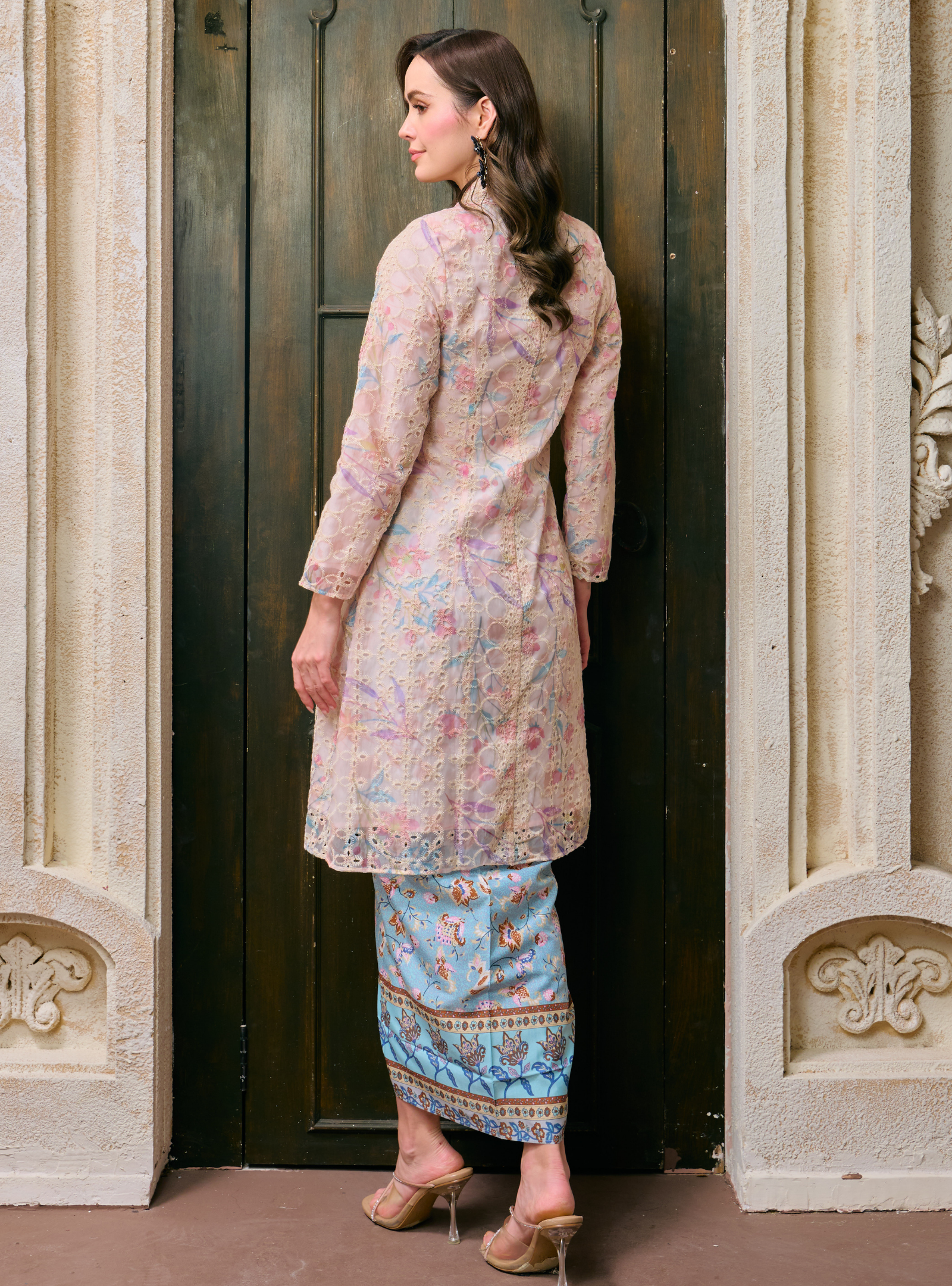 Sulam Ramlah Embrodered Kebarung Top Only - Blue Pink