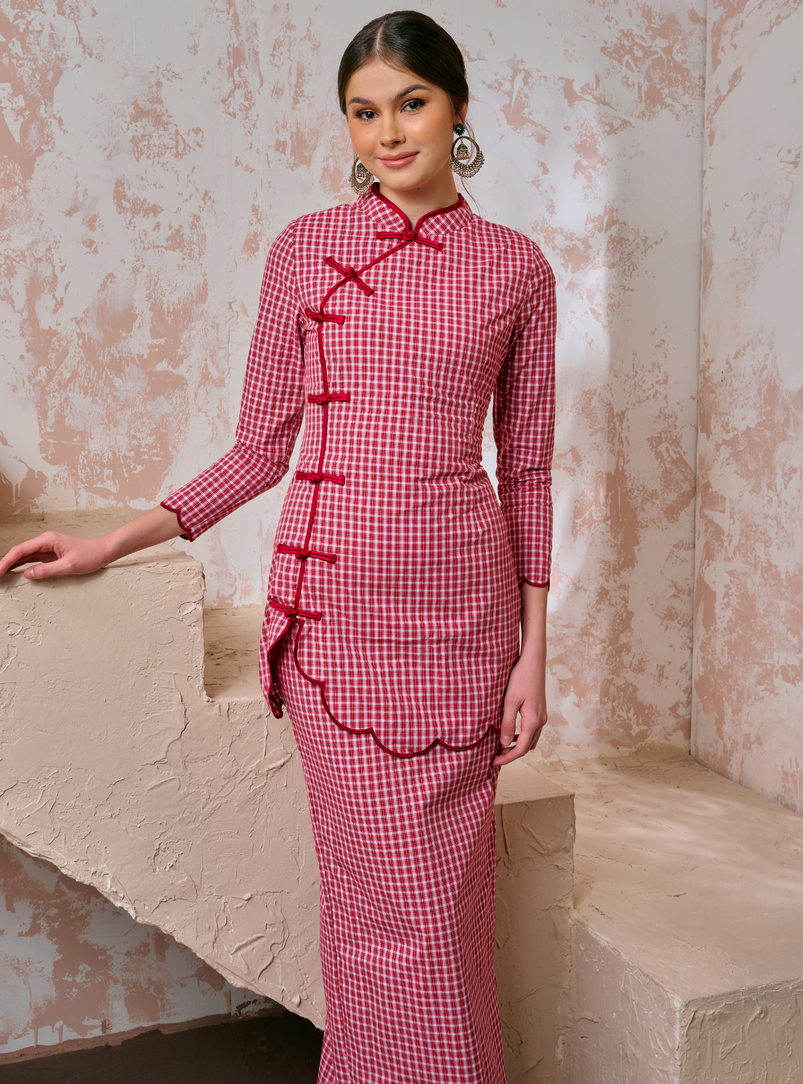 Sulam Yuri Mandarin Oriental Kurung - Red Gingham