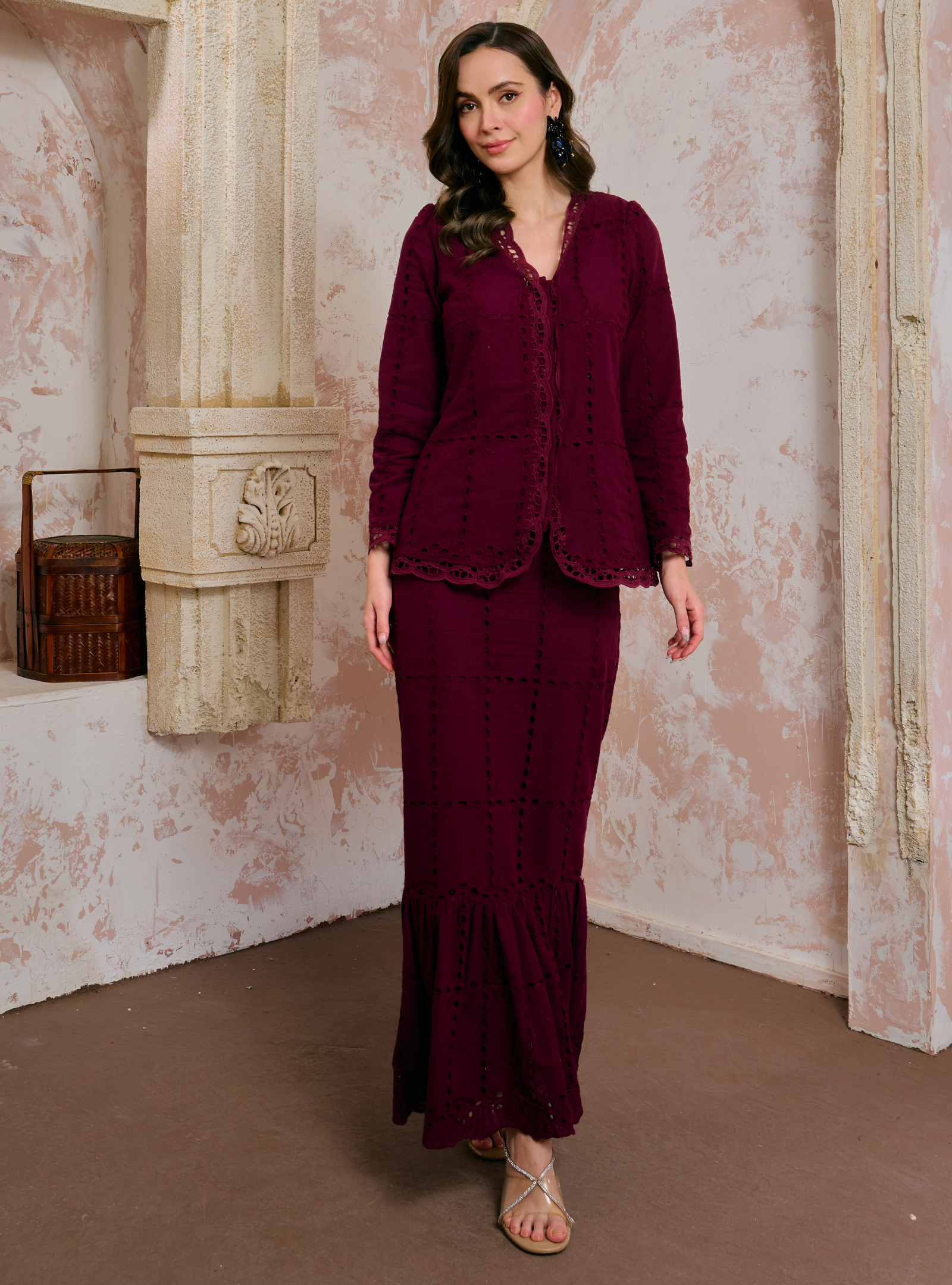 Sulam Salmah Eyelet Kebaya Kurung - Burgundy