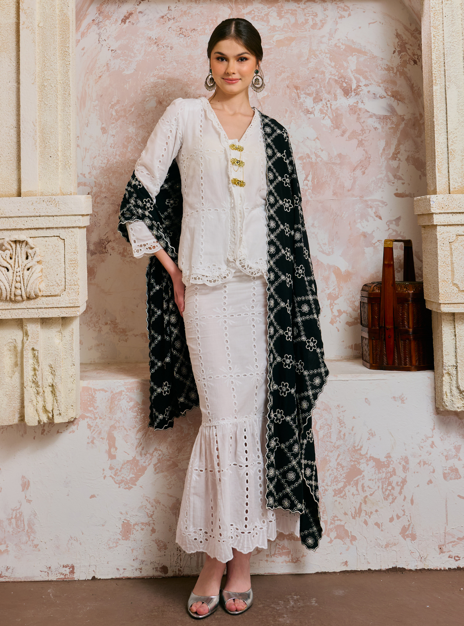 Sulam Salmah Eyelet Kebaya Kurung - White