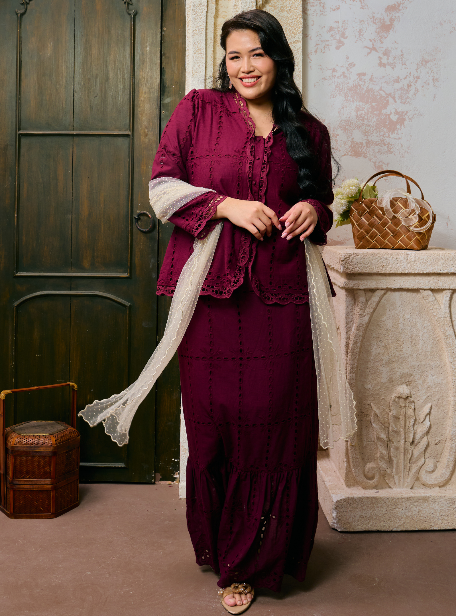 Sulam Salmah Eyelet Kebaya Kurung - Burgundy