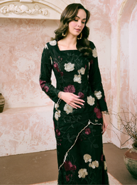 Santun Thalita Asymmetrical Kurung Pahang - Black Flower