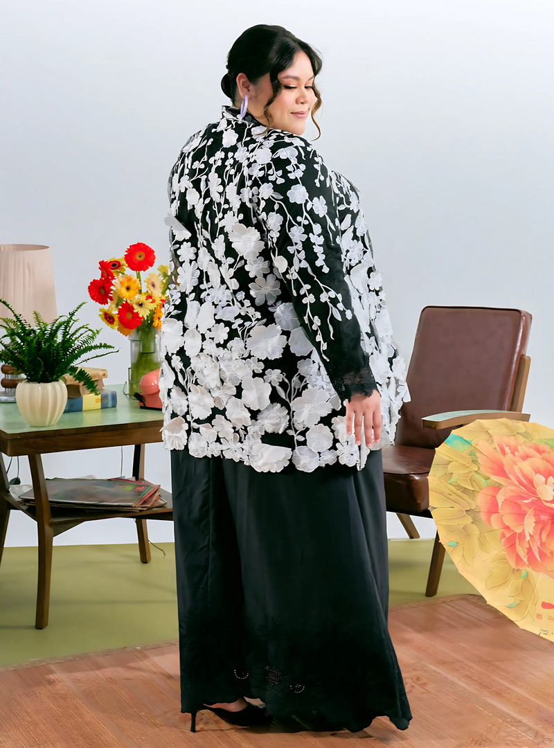Tun Embun 3D Embroidered Kebaya Kurung - Black White