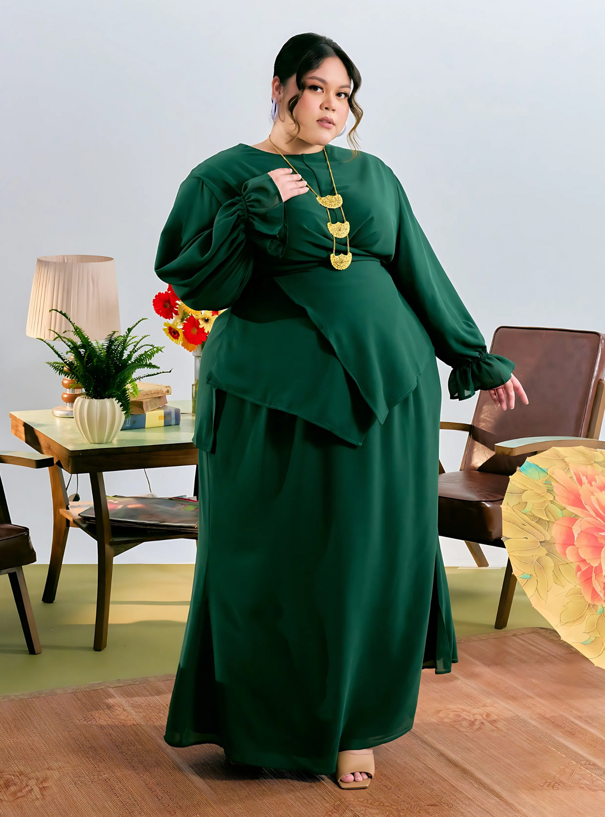 Tun Kamila Wrap Kurung - Emerald Green
