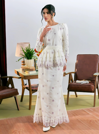 Tun Maimunah Eyelet Peplum Kurung - Champagne