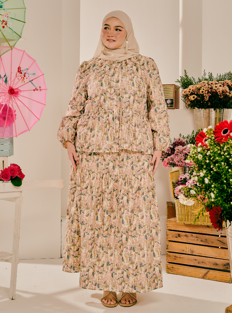 Bambi Button-Front Top - Lavender Garden