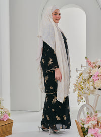 Bunga Kaila Embroidered Beaded Kebarung