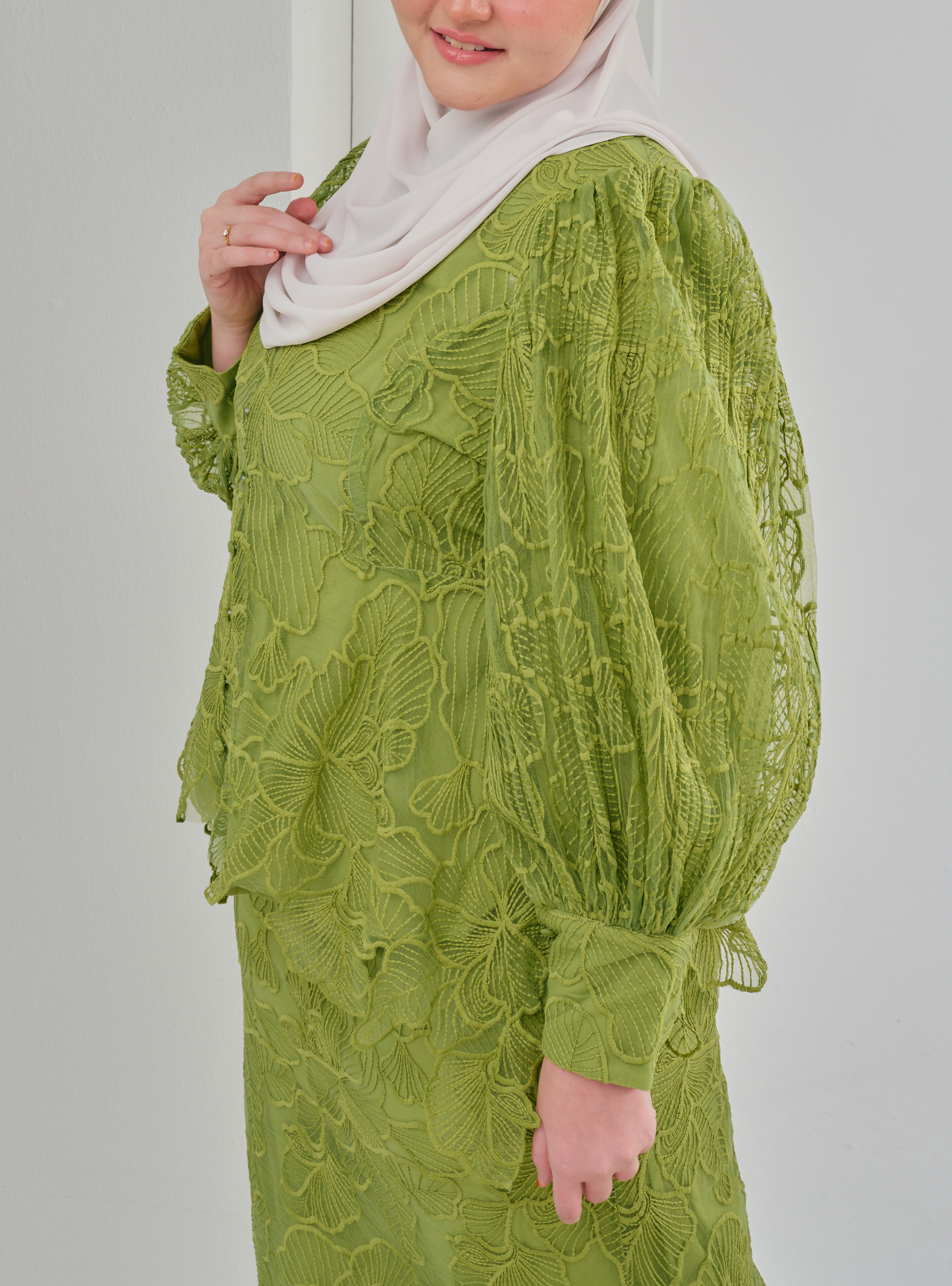 Bunga Melur Lace Kebaya Doll Kurung - Matcha
