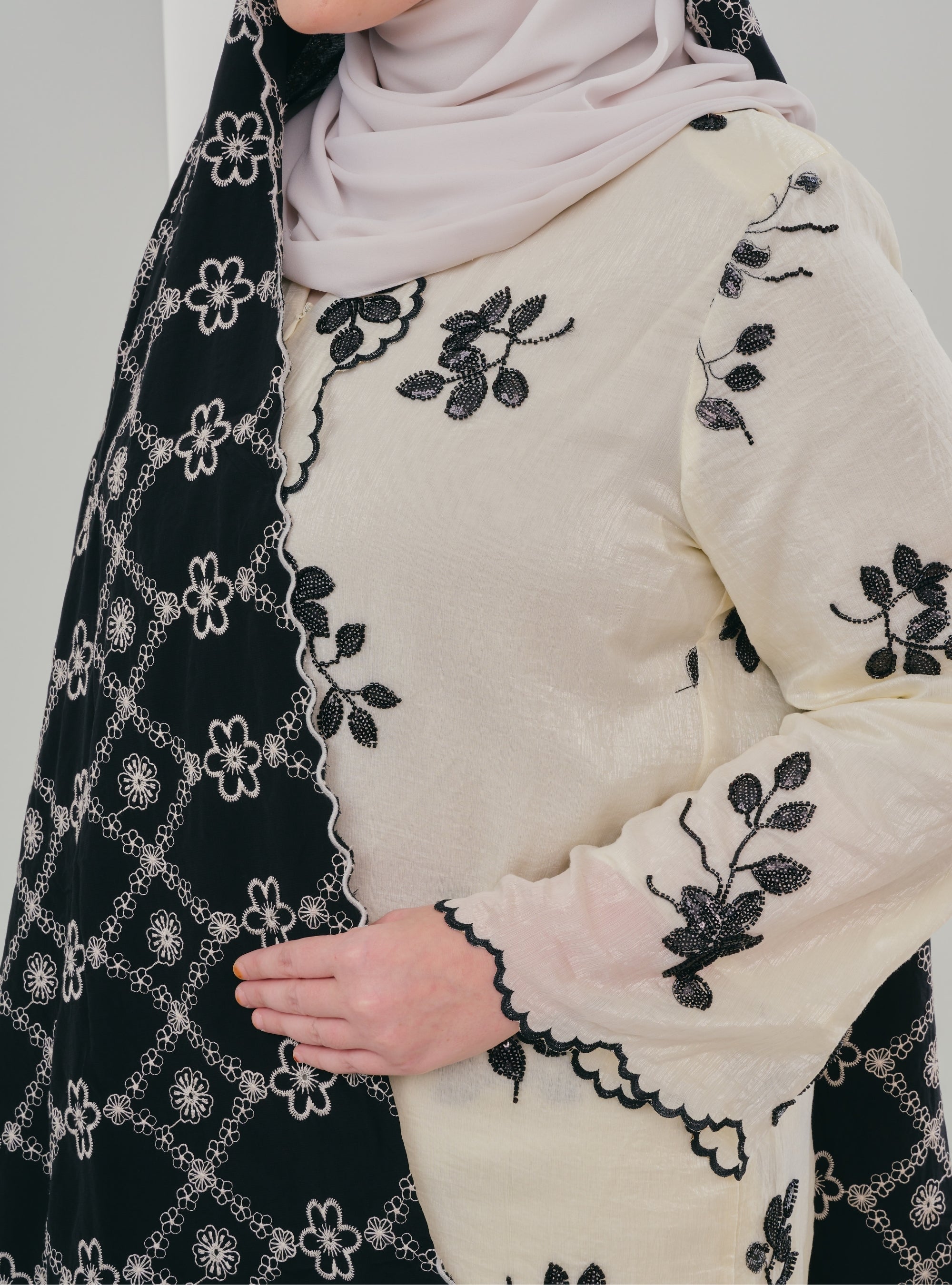 Bunga Cinta Beaded Kebarung