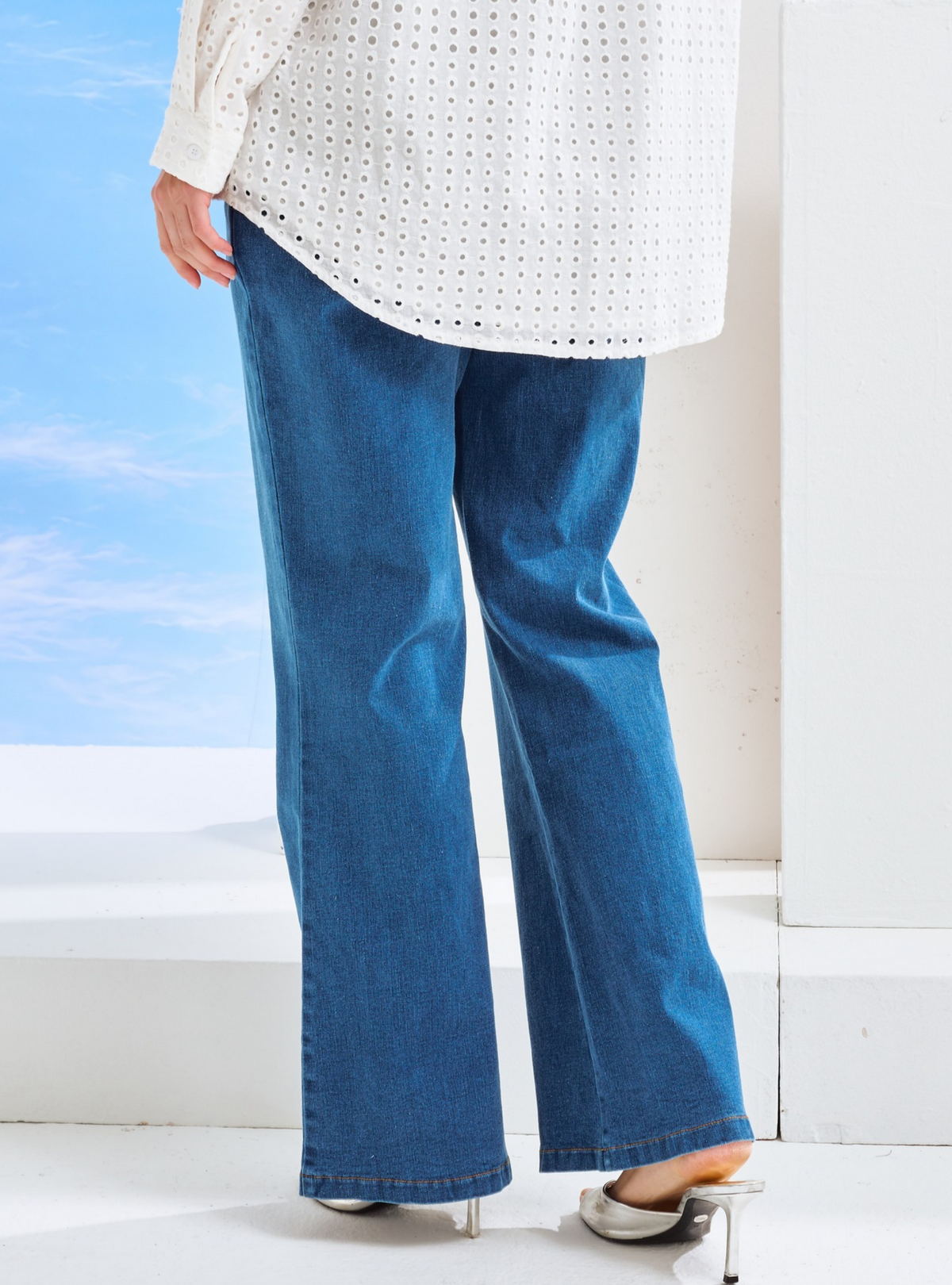 Sora Light-Wash Flare Denim - Denim Blue