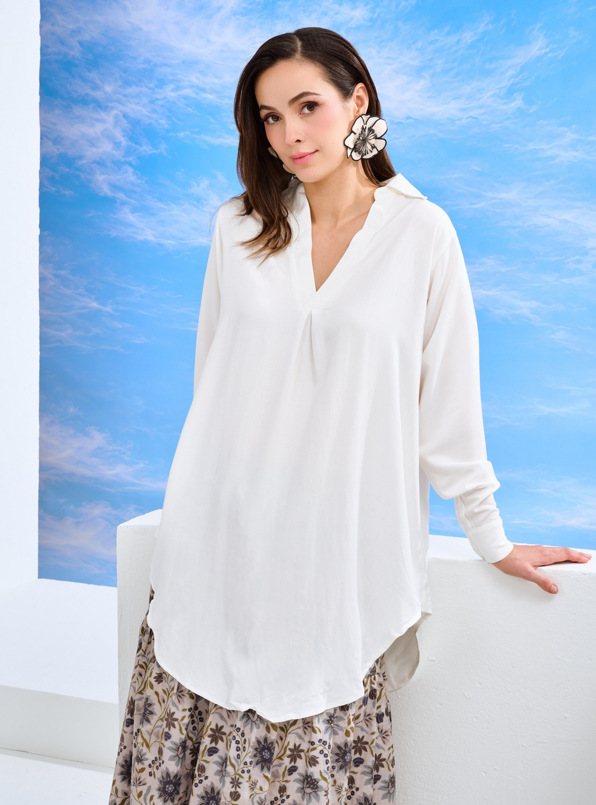 Pana Relaxed V-Neck Blouse