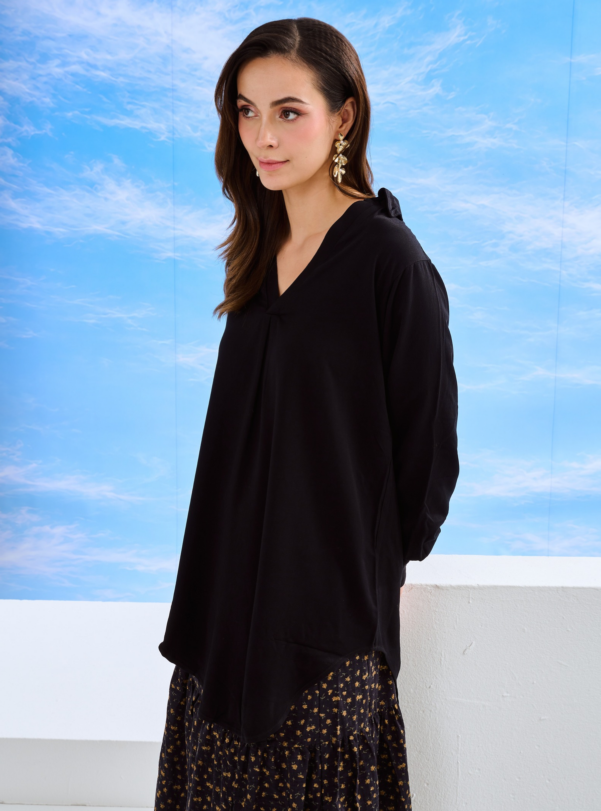 Pana Relaxed V-Neck Blouse