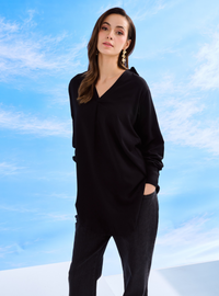 Pana Relaxed V-Neck Blouse