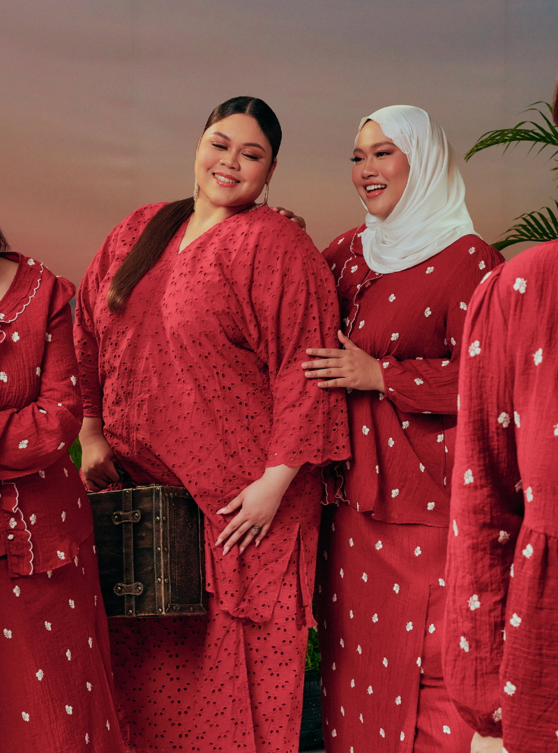 Brick Red Tun Yasmin Embroidered Eyelet Oversized Kurung