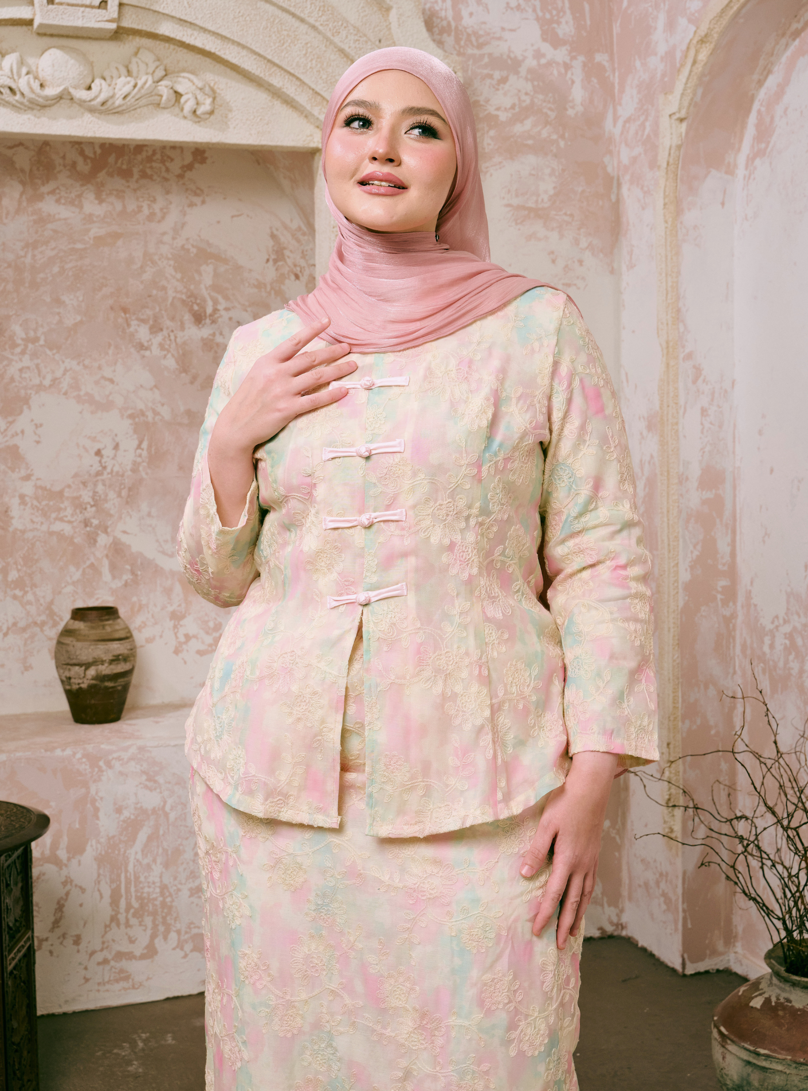 Santun Yumi Mandarin Kebaya Kurung - Matcha Strawberry