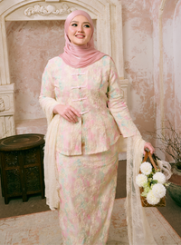 Santun Yumi Mandarin Kebaya Kurung - Matcha Strawberry