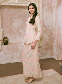 Santun Yumi Mandarin Kebaya Kurung - Matcha Strawberry