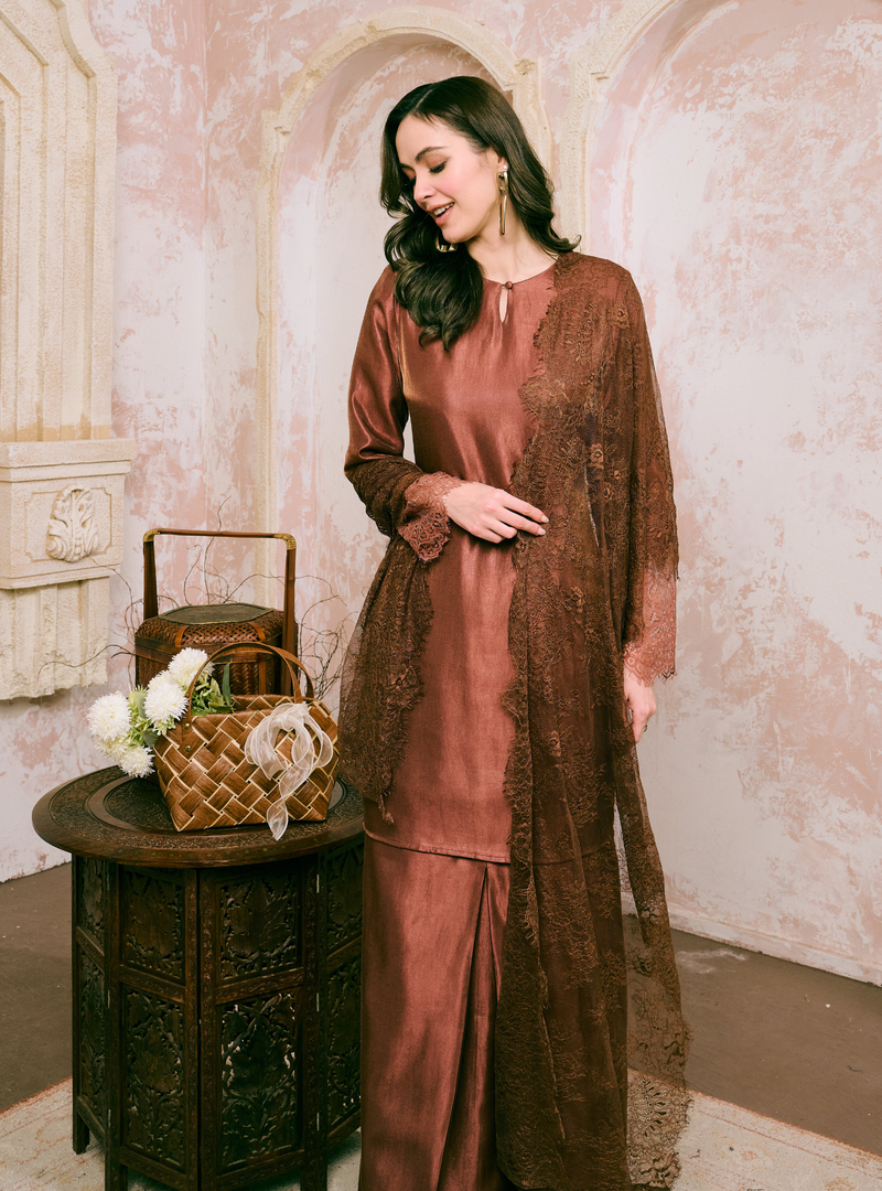 Manis Sofea Kurung Pahang - Rich Brown – CURVA FABULOUS