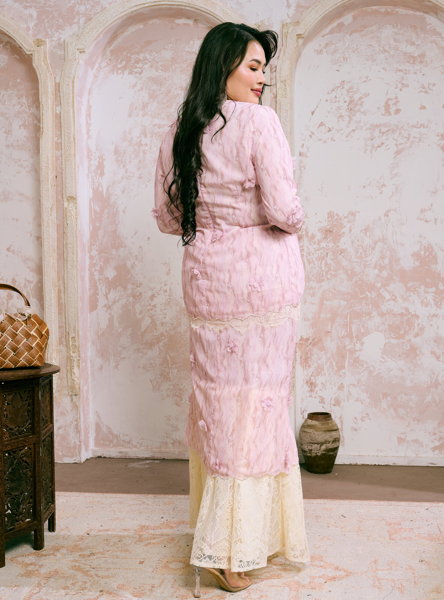 Santun Aminah 3D Lace Kurung - Vanila Strawberry