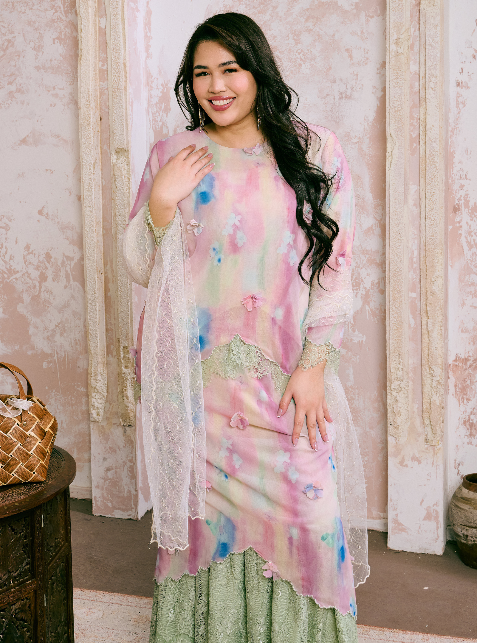 Santun Aminah 3D Lace Kurung - Matcha Strawberry