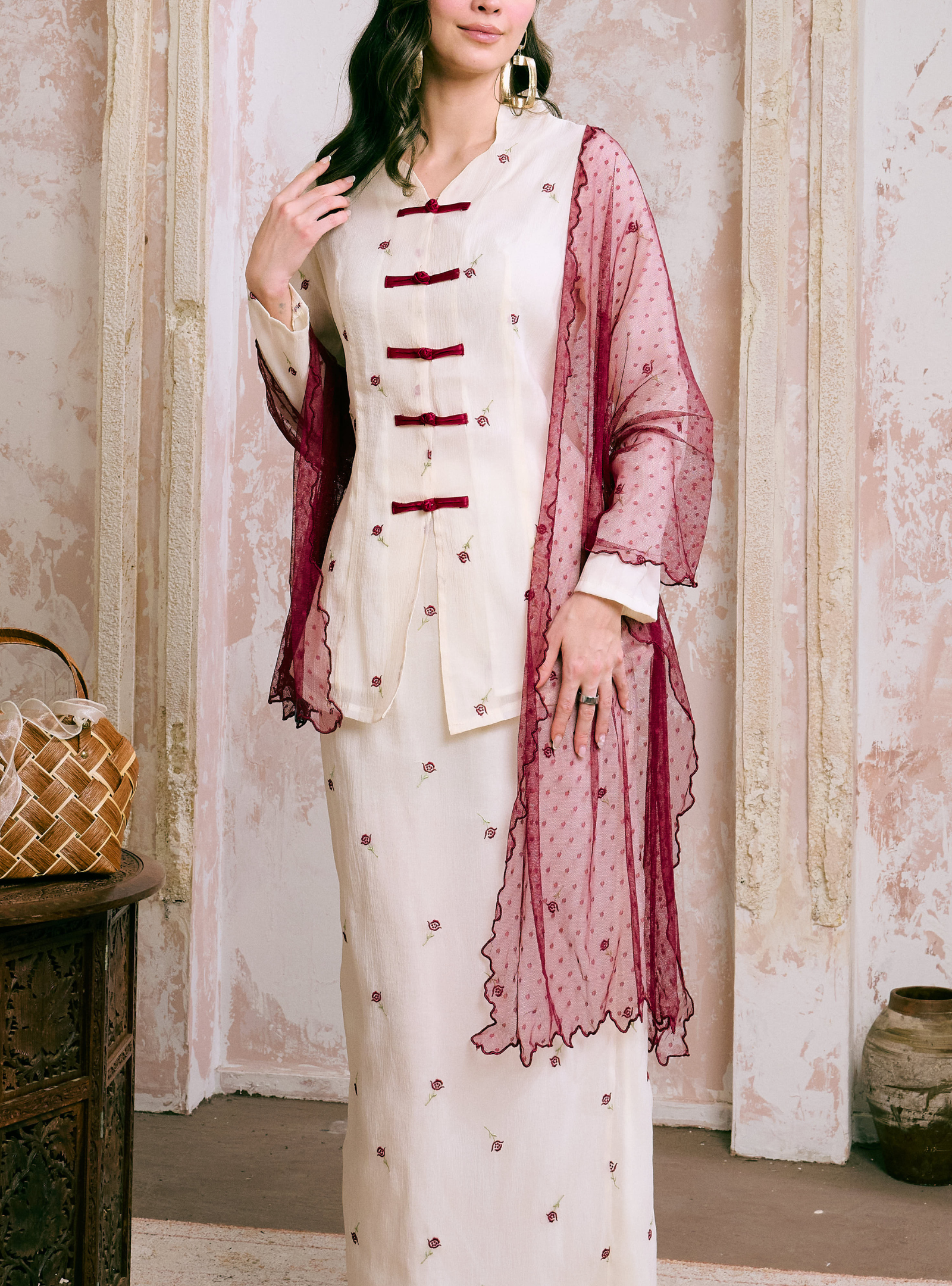 Orked Dotted Lace Selendang - Burgundy