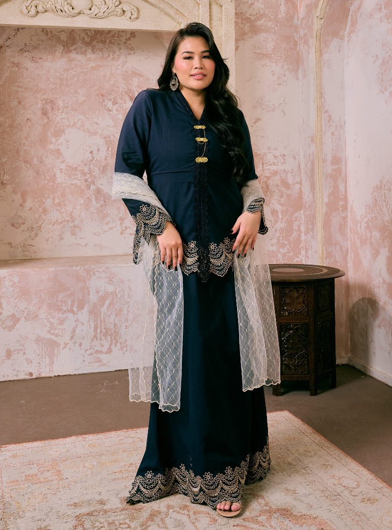 Santun Samizah Embroidered Kebaya Kurung - Navy