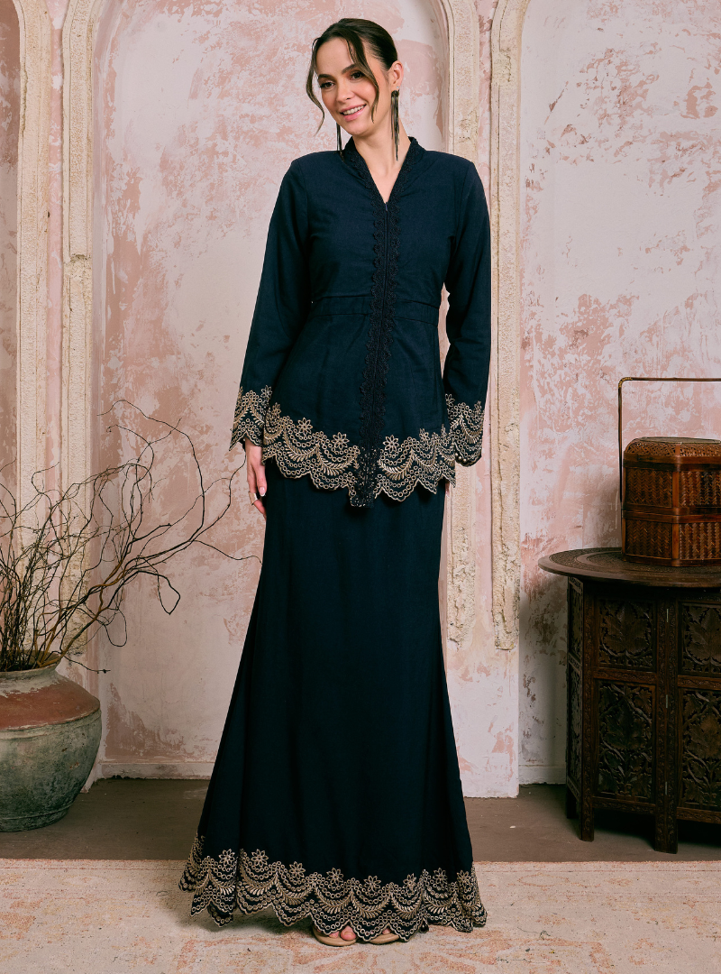 Santun Samizah Embroidered Kebaya Kurung - Navy