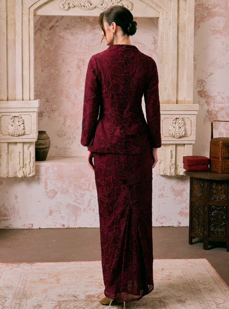 Santun Yumi Embroidered Kebaya Kurung - Burgundy Daun