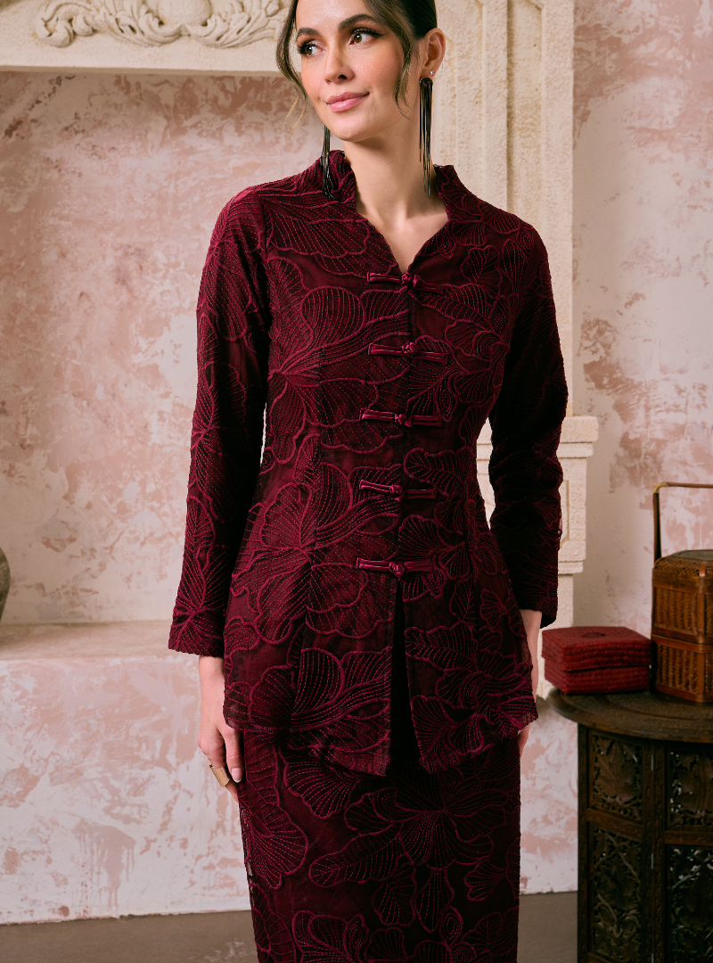 Santun Yumi Embroidered Kebaya Kurung - Burgundy Daun