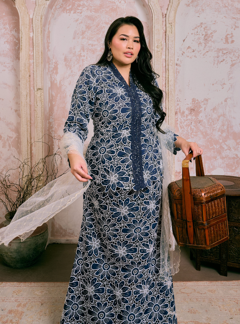 Santun Rafiah Eyelet Kebaya Kurung - Navy Teal