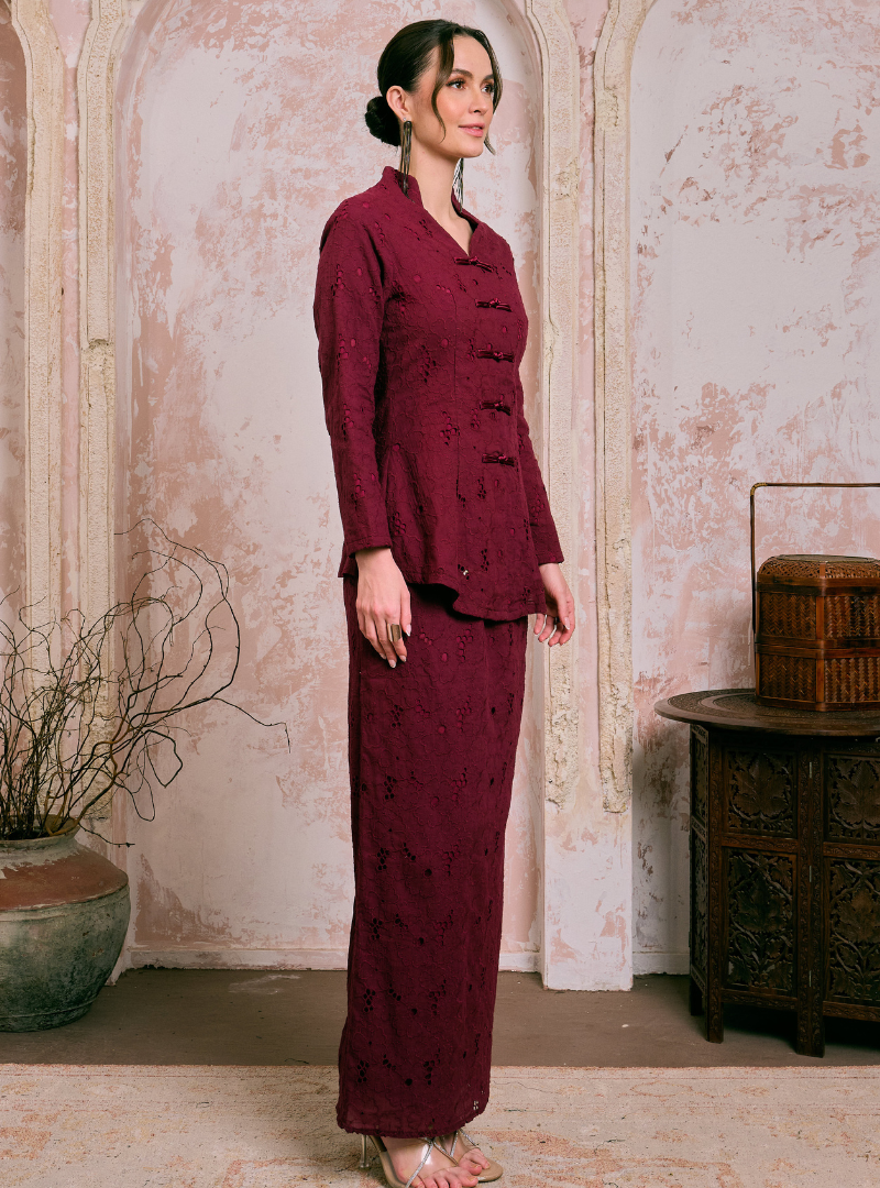 Santun Yumi Embroidered Kebaya Kurung - Burgundy Daun